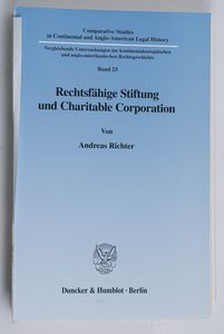 Rechtsfähige Stiftung und Charitable C...