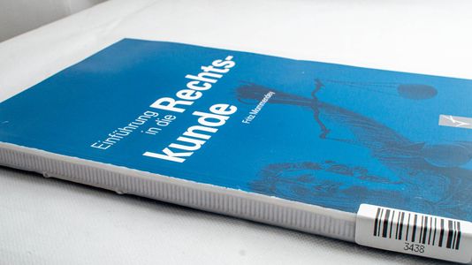 Einführung in die Rechtskunde. Schüler... Einführung in die Rechtskunde. Schüler...