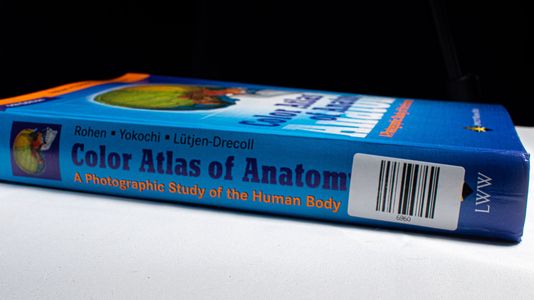 Color Atlas of Anatomy. A Photographic Study of the Human Body