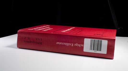 Deutschsprachige Exilliteratur seit 1933 / Bibliographien. Schriftsteller, Publizisten und Literaturwissenschaftler in den USA