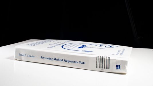 Preventing Medical Malpractice Suits: A Handbook for Doctors and Those Who Work with Them