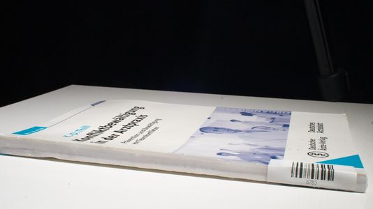 Konfliktbewältigung in der Arztpraxis. Prävention und Bewältigung von Teamkonflikten (Ohne CD)