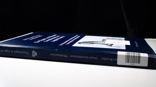 Ein Depot zerschlagener Grossbronzen aus Augusta Raurica: Die Rekonstruktion der beiden Pferdestatuen und Untersuchungen zur Herstellungstechnik (Forschungen in Augst) - Janietz Schwarz, Bettina, Rouiller, Dominique