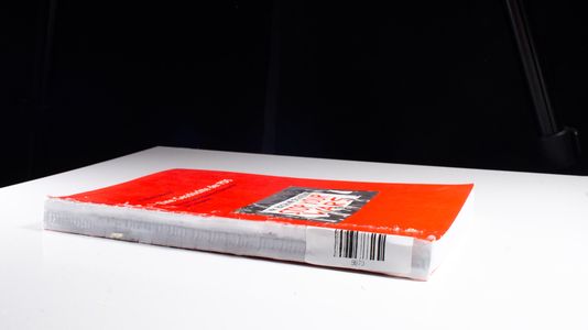 Eine Geschichte der PDS. Von der zerbröckelnden Staatspartei zur Linkspartei.  Originalausgabe. - Behrend, Manfred